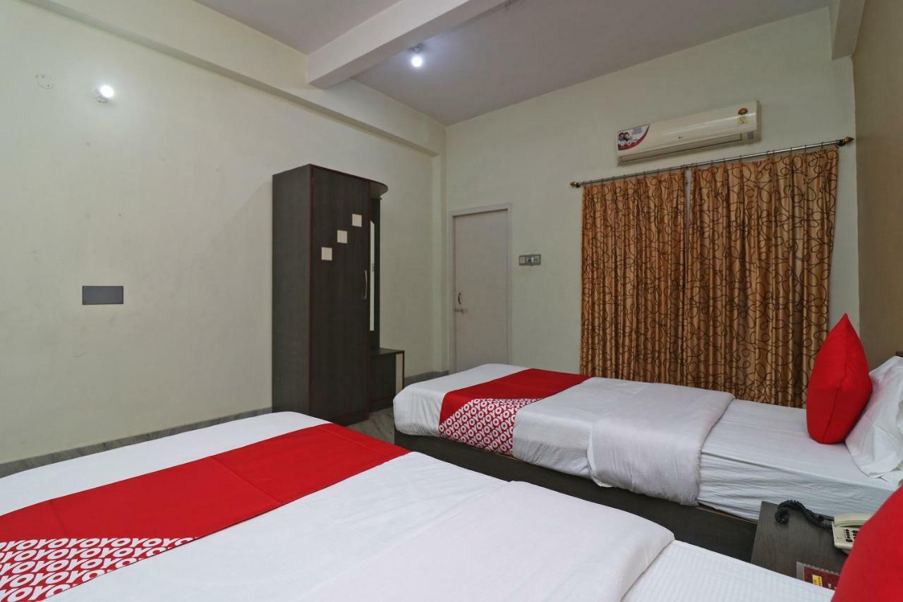 Oyo 37989 Hotel Debarshi Bānkura Extérieur photo