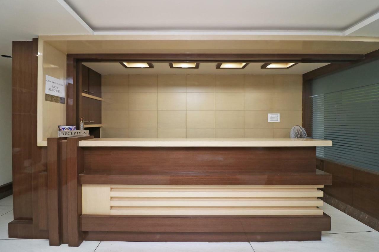 Oyo 37989 Hotel Debarshi Bānkura Extérieur photo